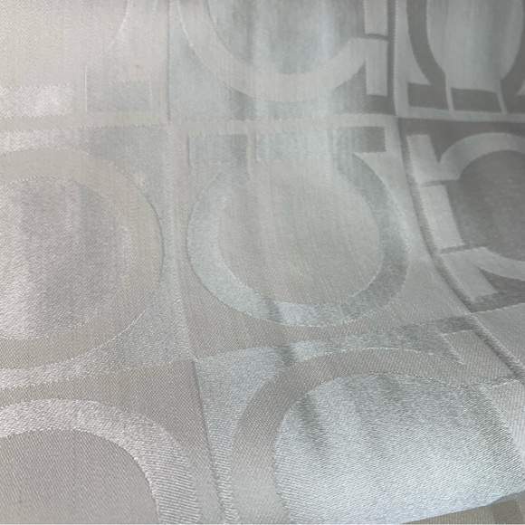 Salvatore Ferragamo Ivory Logo Scarf - Picture 12 of 13